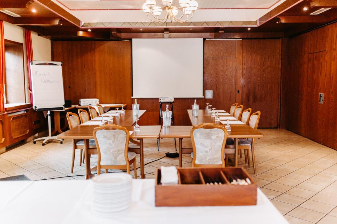 Akzent Hotel Zur Gruenen Eiche 비스핑엔 외부 사진